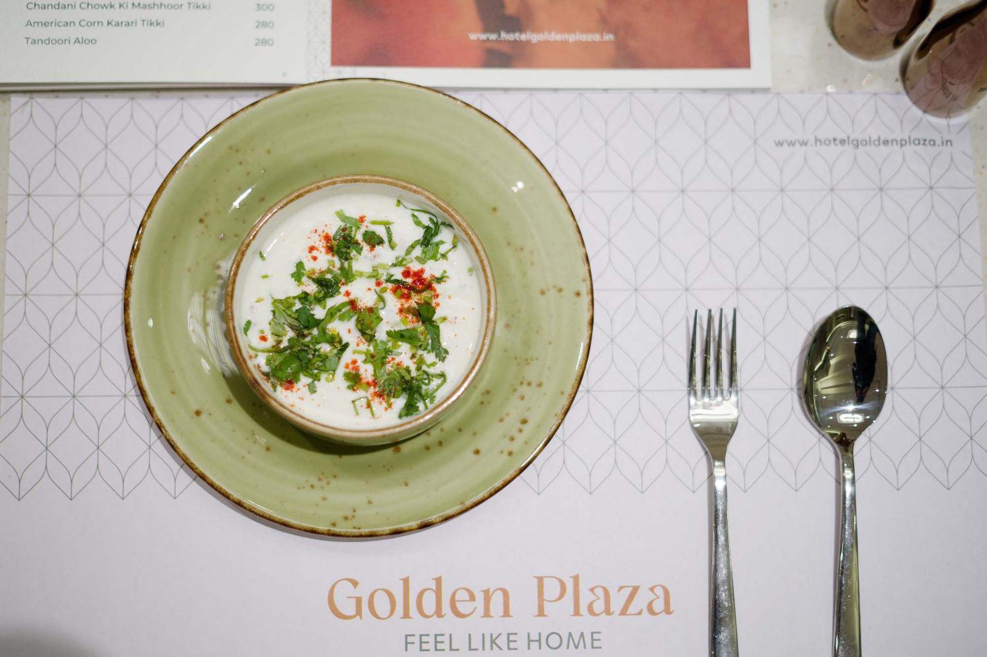 Hotel Golden Plaza Ahmedabad Esterno foto