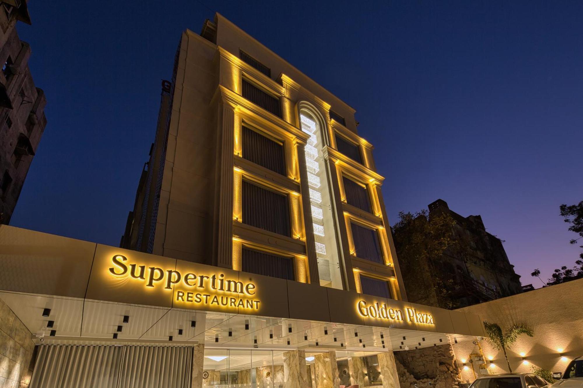 Hotel Golden Plaza Ahmedabad Esterno foto