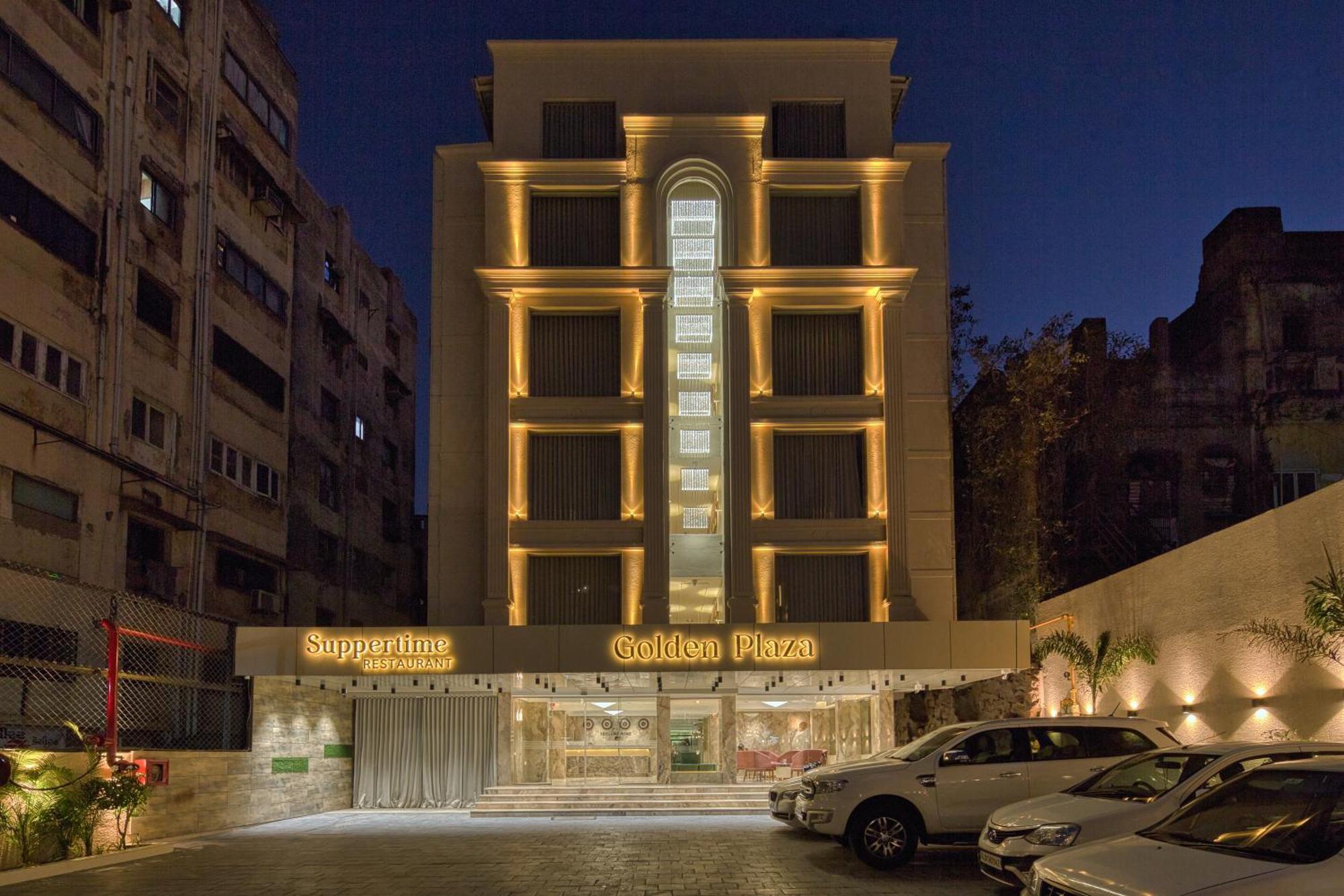 Hotel Golden Plaza Ahmedabad Esterno foto